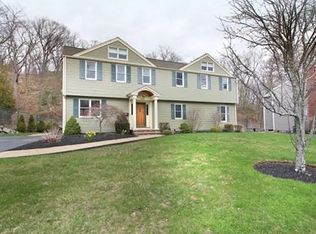363 Swains Pond Ave, Melrose, MA 02176