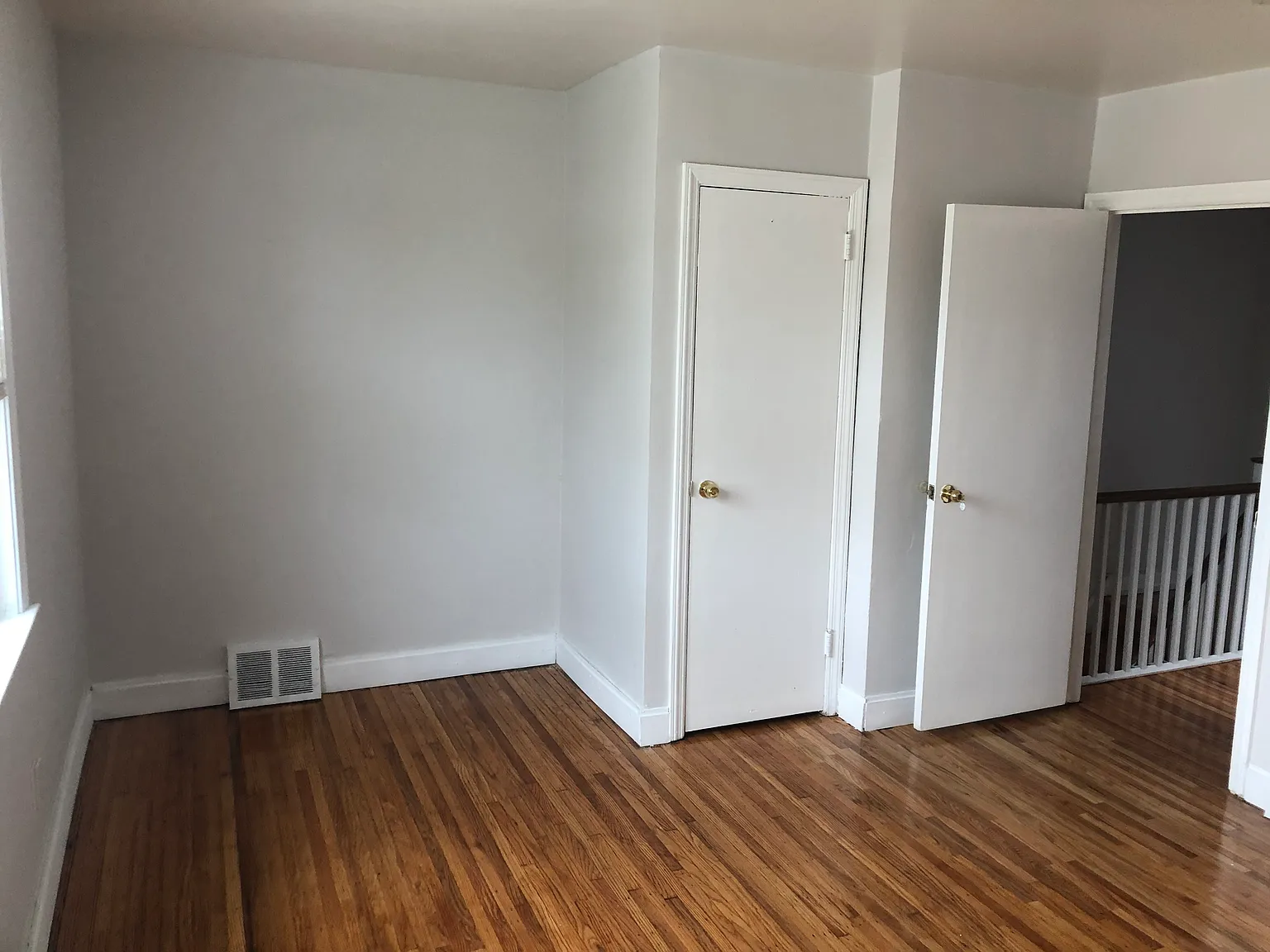 3 bed, 1.5 bath, 1152 sqft, $1,800 — Photo 4