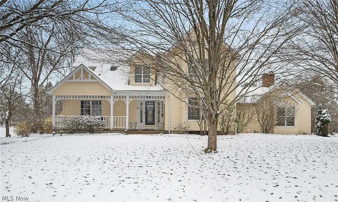 2322 Olde Farm Ln photo 1