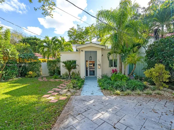 392 NE 87th St, El Portal, FL 33138