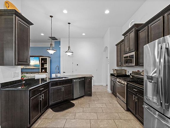 5th image of 8531 MAY PORT COURT