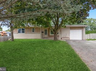 320 Newtown Rd, Warminster, PA 18974