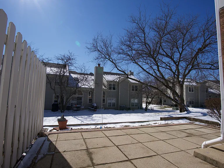 253 W Golfview Ter — Photo 20