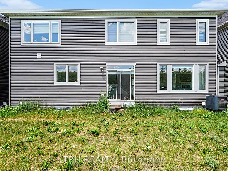 748 Eminence St — Photo 29