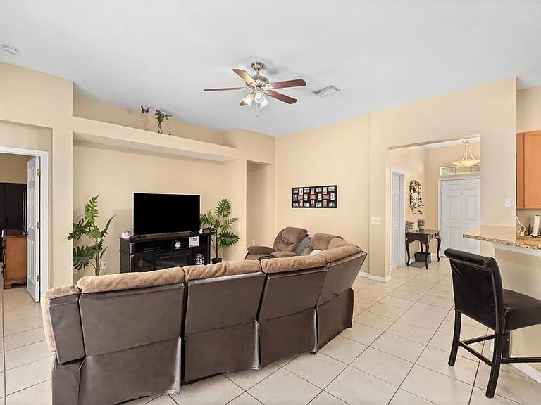 11328 Bridge Pine Dr — Photo 15