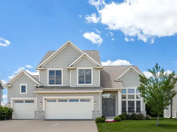 5700 Emily Rd, Bettendorf, IA 52722