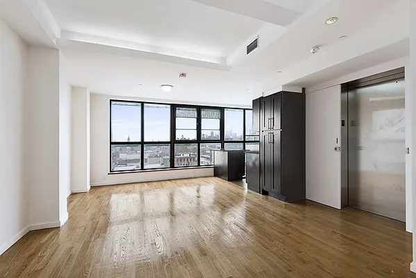 Rented by Compass | media 36