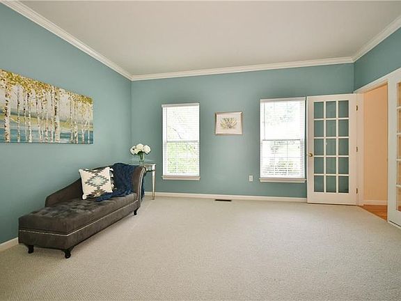 5th image of 138 Tanglewood Dr