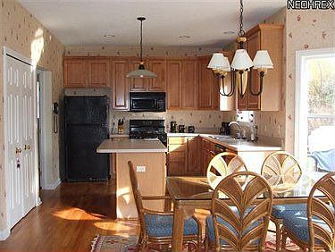 4th image of 10327 Wildflower Way