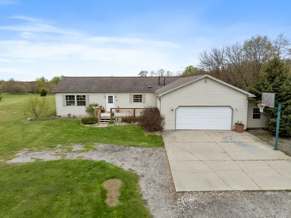 64168 Library Rd, Cassopolis, MI 49031