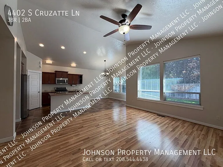 4402 S Cruzatte Ln — Photo 4