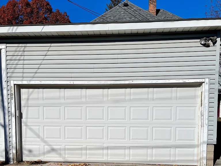 Minnehaha Ave E — Photo 14