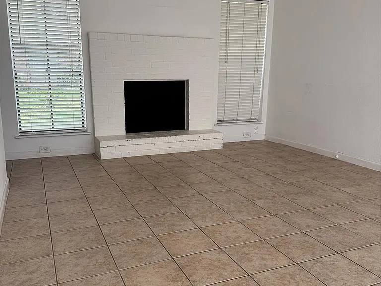 6645 Wanda Ln — Photo 12