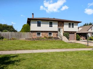 15642 Latrobe Ave, Oak Forest, IL 60452