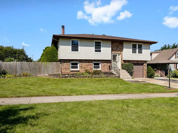 15642 Latrobe Ave, Oak Forest, IL 60452