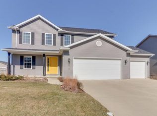 2513 Grey Fox Trl, Bloomington, IL 61705