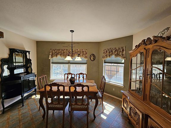 5th image of 116 Alberta Ct