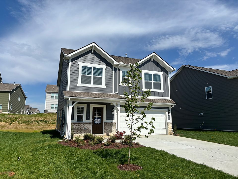 1st image of 572 Lyness Dr