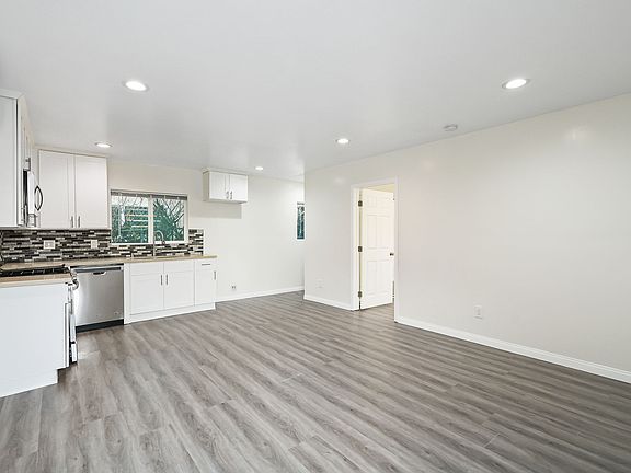5th image of 3707 1/2 W 106th St