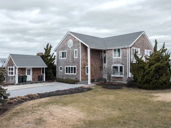 370 Fishermans Beach Rd, Cutchogue, NY 11935