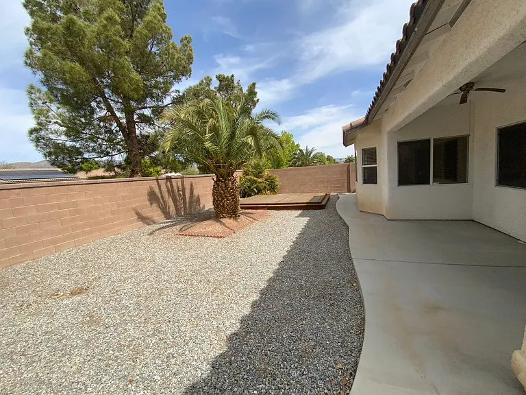 5406 Carrara Pointe St — Photo 24