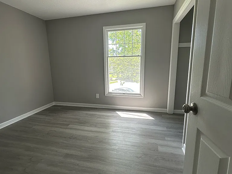 2402 Provine Cir — Photo 8