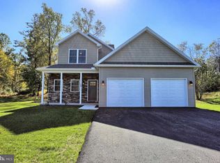 31 Pisgah Hill Rd, Shermans Dale, PA 17090