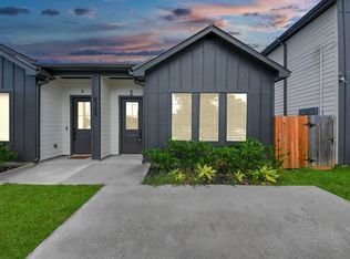 8324 Corinth St, Houston, TX 77051