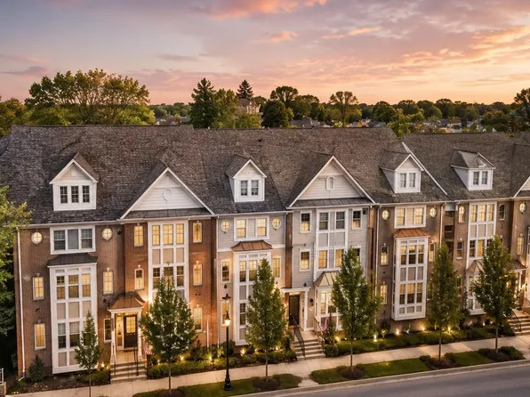 223 N Michigan Ave APT 12, Howell, MI 48843