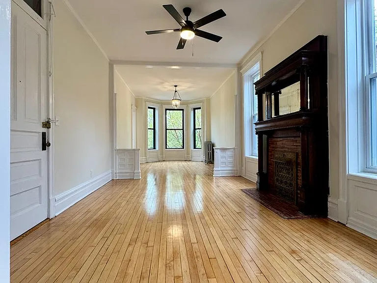 3801 N Lincoln Ave — Photo 24