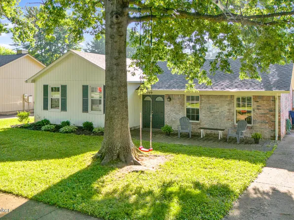3709 Bartlett Ct, Louisville, KY 40218