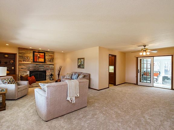 Spacious Living Room