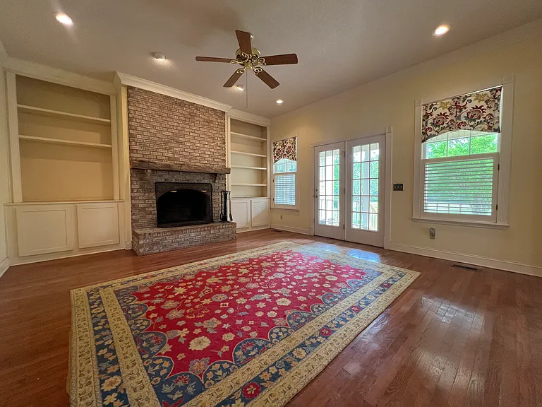 5652 Lakeview Rd — Photo 8
