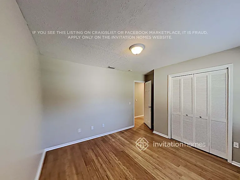 705 Lobelia St — Photo 12