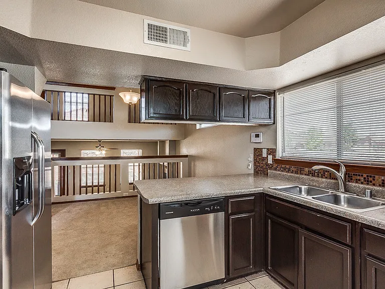 5337 Manuel Puentes Ct — Photo 10