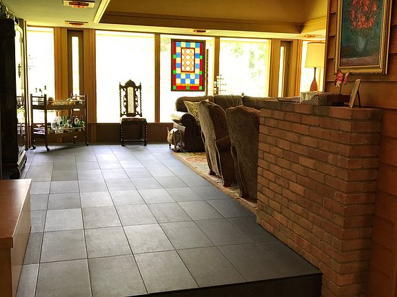 View into the livingroom