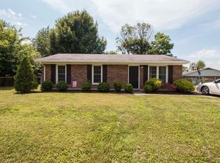 257 Dunroven St, Versailles, KY 40383