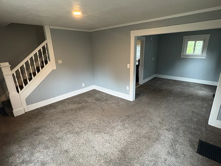 11 Courtland Dr — Photo 6