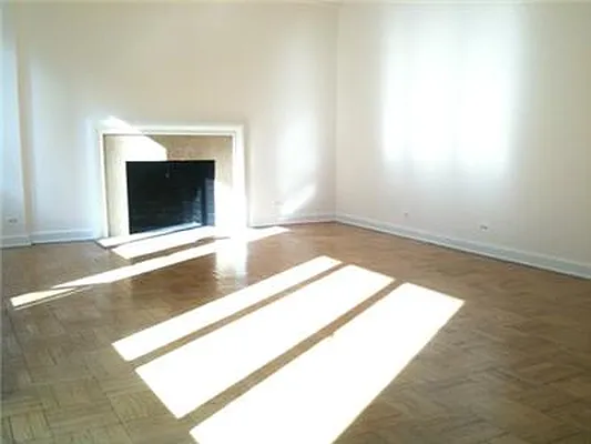 Rented by essential NEW YORK Real Estate | media 17