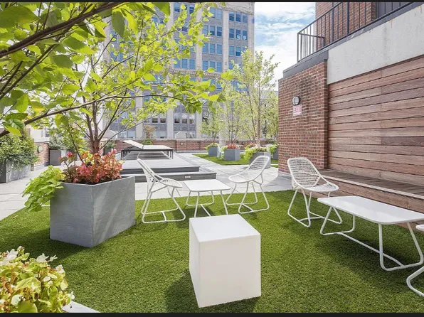 260 Park Avenue South image 6 of 7