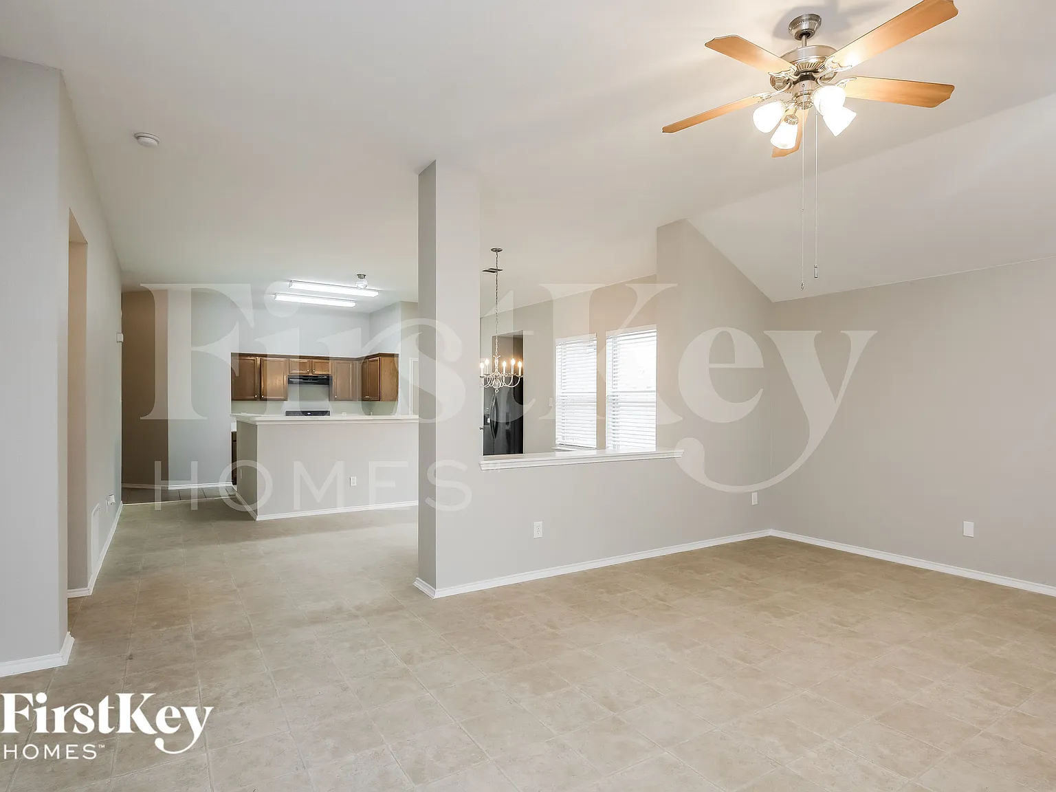 3 bed, 2.0 bath, 2015 sqft, $1,800 — Photo 4