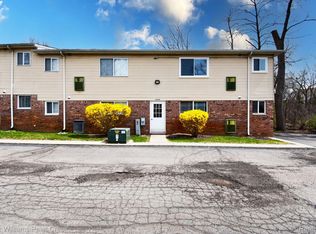 5299 Highland Rd UNIT 102, Waterford, MI 48327