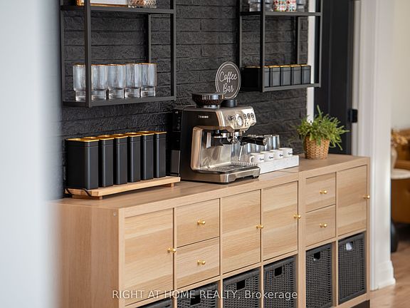 5th image of 1234 Spears Rd