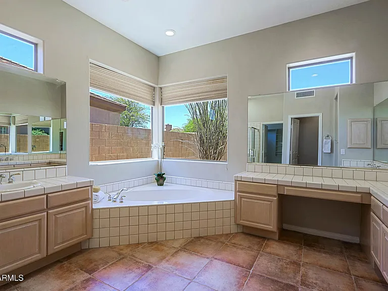 34106 N 66th Way — Photo 21