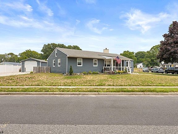 3rd image of 26 Northview Dr