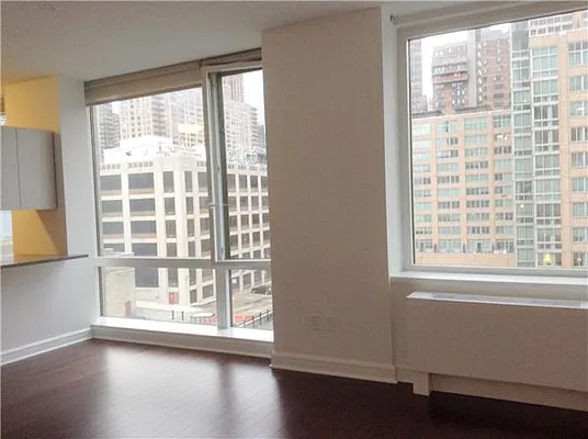 Rented by R New York | media 51