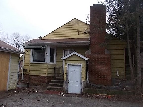 2nd image of 10768 W Macarthur Dr