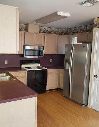 5th image of 713 Saint Maria Dr