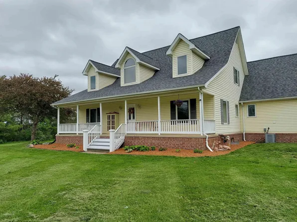 18450 Pratt Rd, Armada, MI 48005