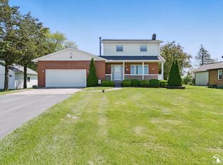 10710 Otter Rd, Carleton, MI 48117